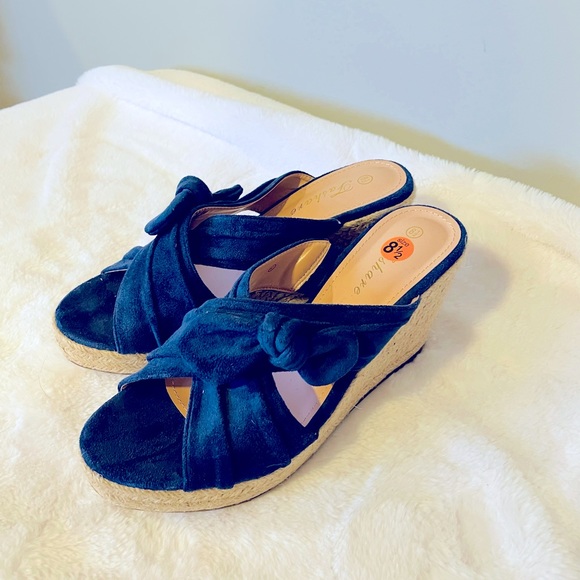 Fashare Shoes - NWT Fashare wedge navy blue size 8 1/2 sandals 3 inch heel